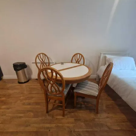 Spacious Bright Modern With Garden * Dublin